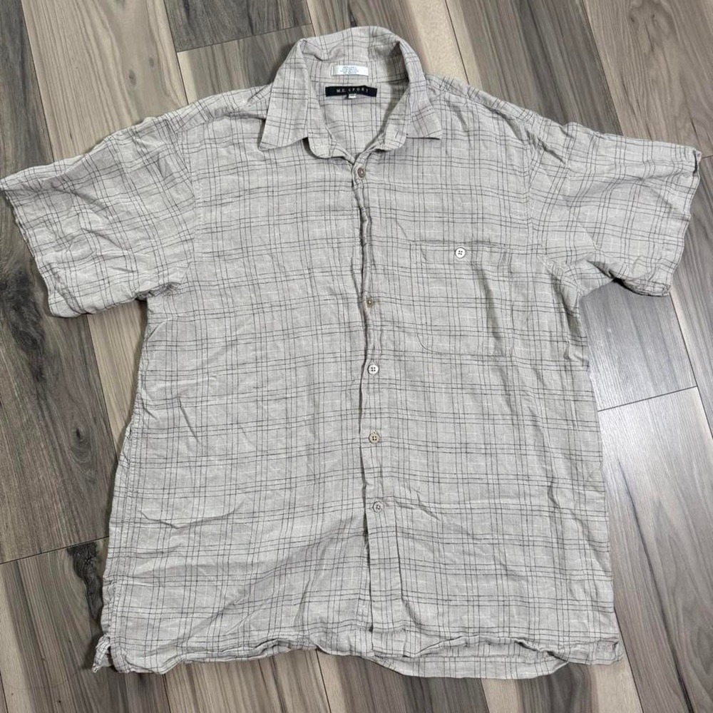 M.E. Sport white and gray plaid linen shirt in XL. There is a button missing